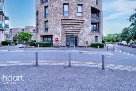 3 bedroom apartment for sale, NW10