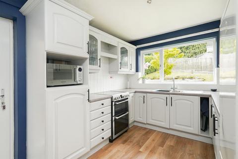 44 Everard Avenue, Sheffield, S17 4LZ