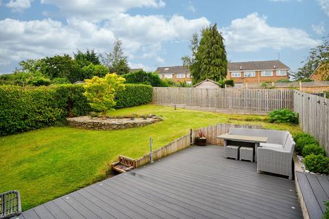 44 Everard Avenue, Sheffield, S17 4LZ