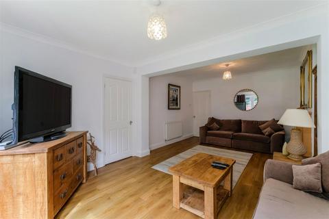 3 bedroom semi-detached bungalow for sale, Rosslyn Avenue, London E4