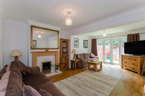 3 bedroom semi-detached bungalow for sale, Rosslyn Avenue, London E4