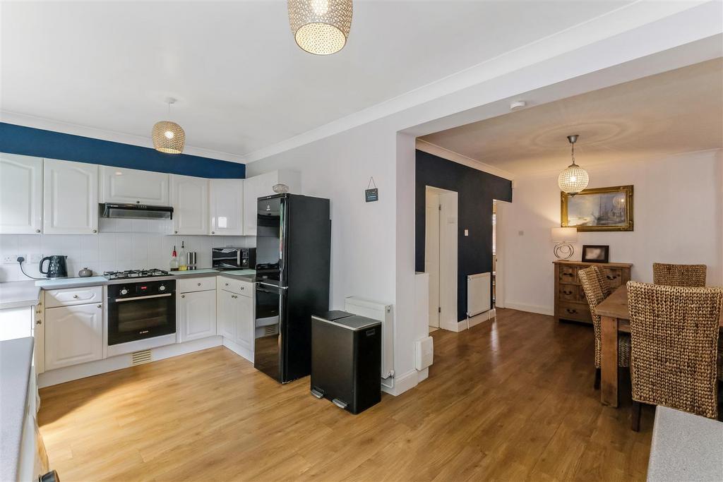 , Rosslyn Avenue-9.jpg