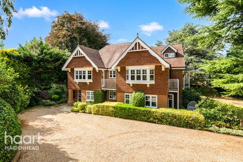 undefined, Harrow Lane, Maidenhead