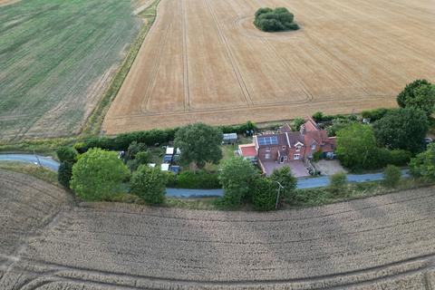 4 bedroom semi-detached house for sale, King Row, Thetford IP25