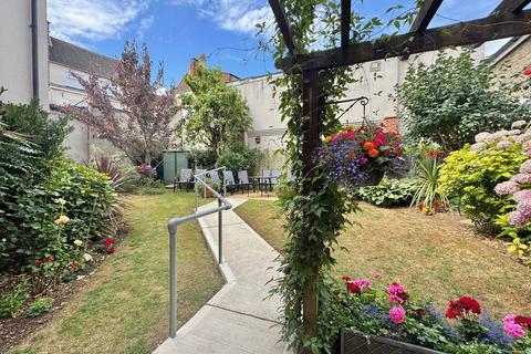 1 bedroom retirement property for sale, Goddard Court, Cricklade Street, Swindon, SN1 3LW