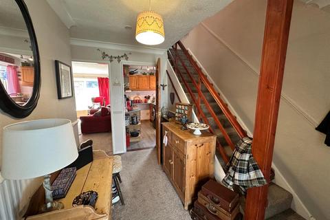 3 bedroom semi-detached house for sale, Wayside Close, Stowmarket IP14