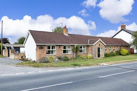 4 bedroom detached bungalow for sale, Bolton, York