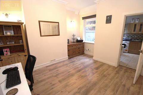 3 bedroom terraced house for sale, Woodsend Road, Flixton