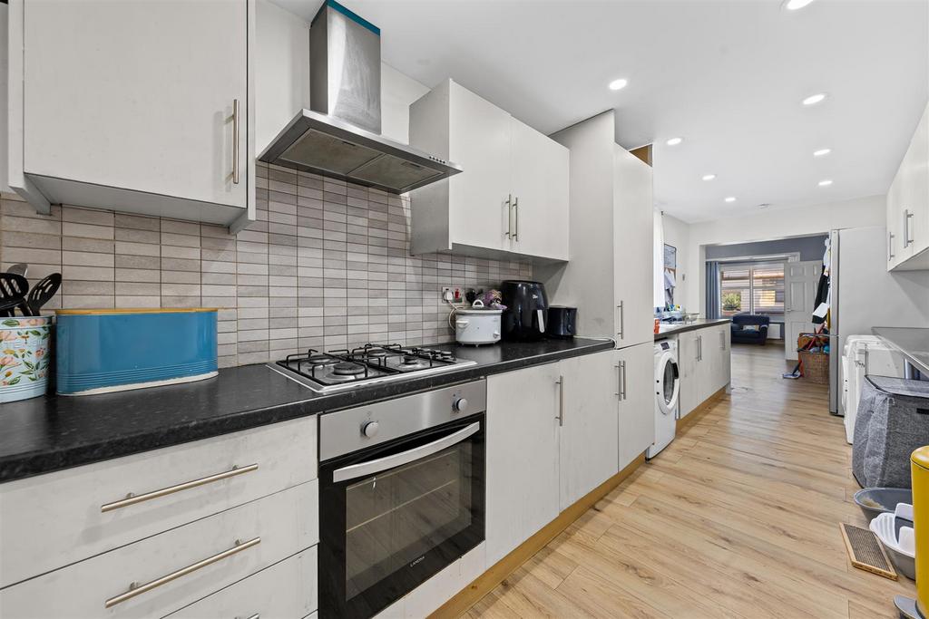 86 Moore St24.jpg