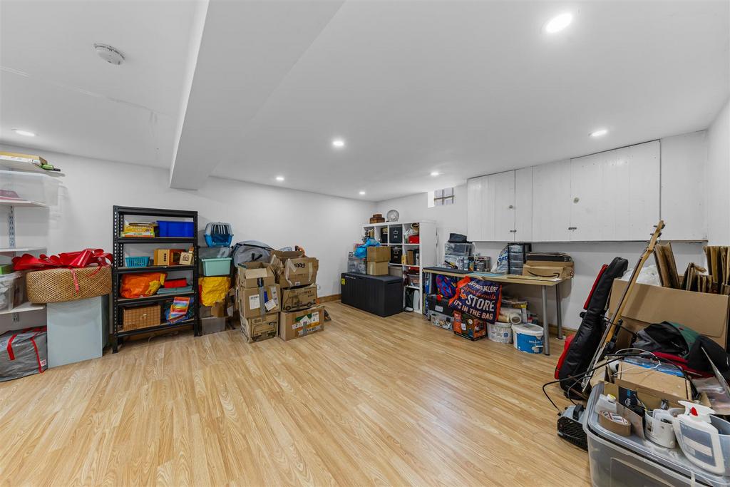86 Moore St27.jpg
