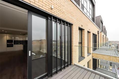 undefined, Central Avenue, London SW6