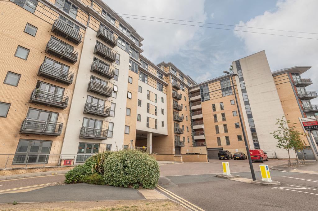 1 bedroom flat for sale