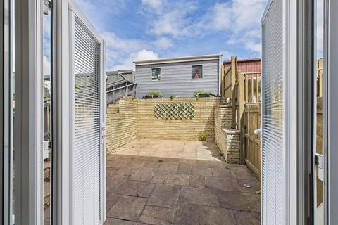 22 Aldsworth Close, Gateshead, NE9 7PG