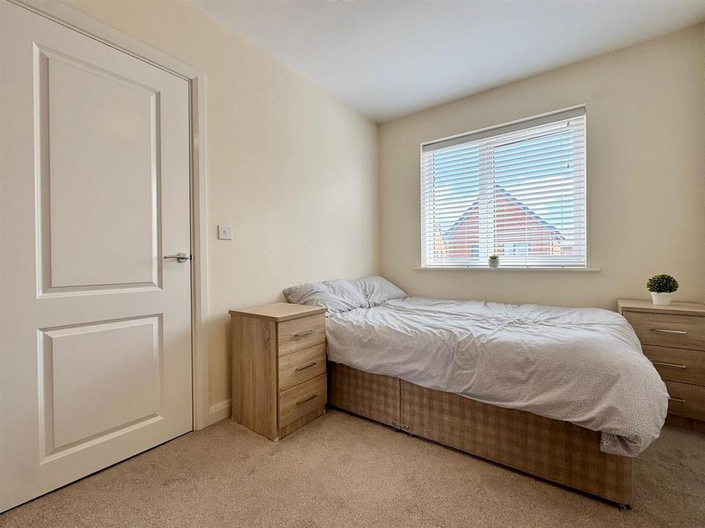 Bedroom 2 (1).jpg