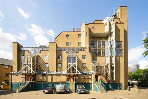 1 bedroom flat for sale, Asher Way, London E1W