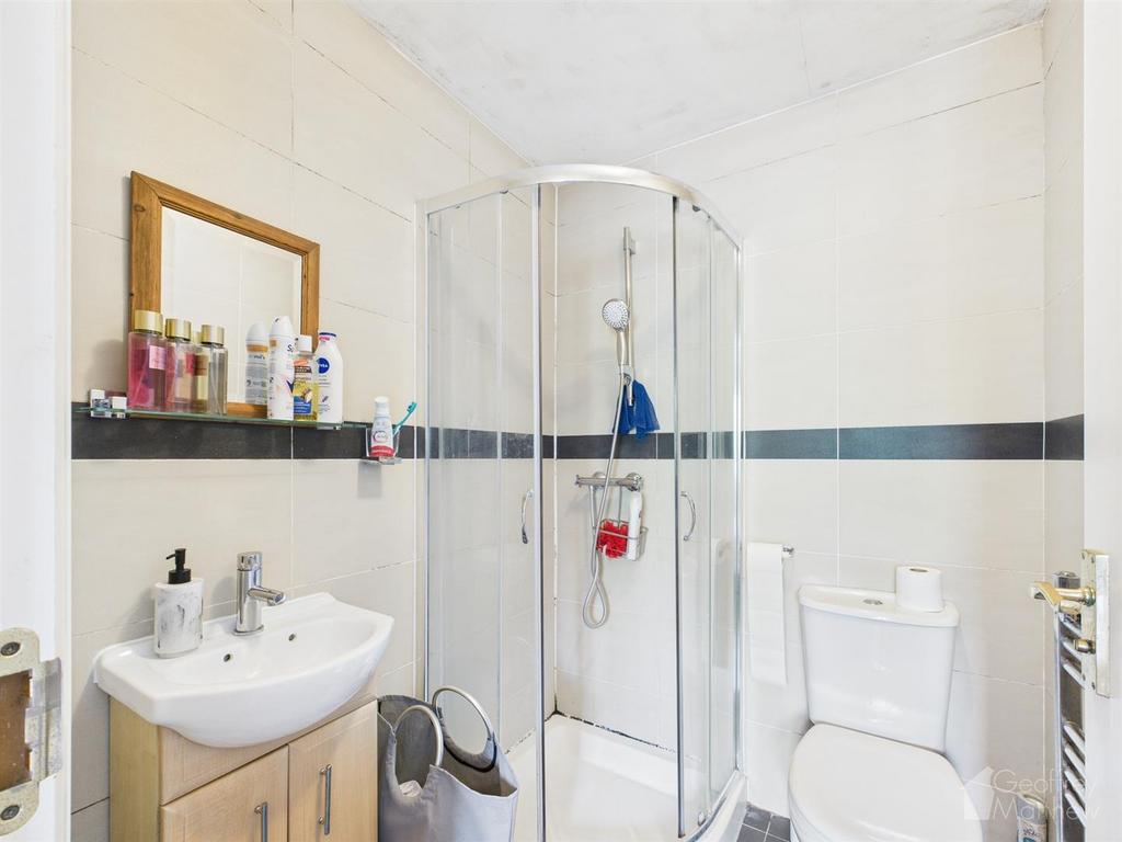 CAM02367 G0-PR0295-STILL009.jpg