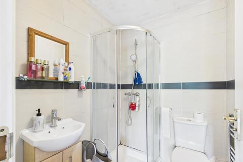 13 Brook View, Stansted, CM24 8ES