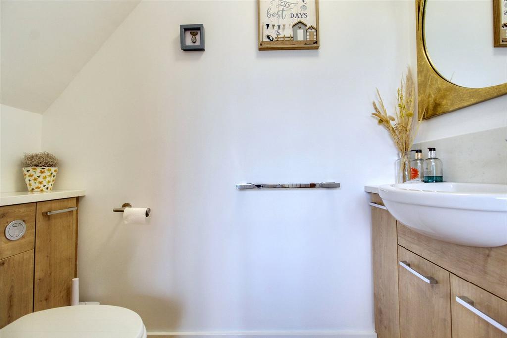 Gf Cloakroom