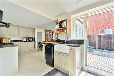 3 bedroom semi-detached house for sale, Green Lane, Godalming GU8
