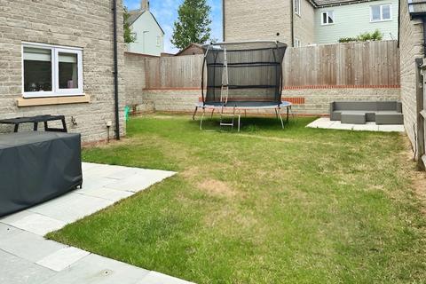2 The Brook, Purton, Swindon, SN5 4GB