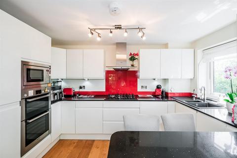 undefined, Greenhill, High Road, Buckhurst Hill