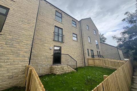 undefined, Kinder Close, Bradford BD13