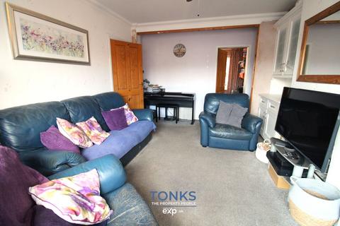3 bedroom semi-detached house for sale, Valley Road, Halesowen B62