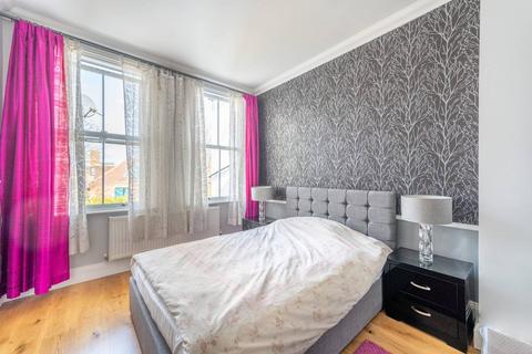 2 bedroom flat for sale, Melrose Avenue, Willesden Green, London, NW2
