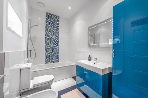 2 bedroom flat for sale, Melrose Avenue, Willesden Green, London, NW2