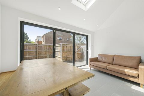 undefined, Oxford Road, Cowley, Oxford. OX4