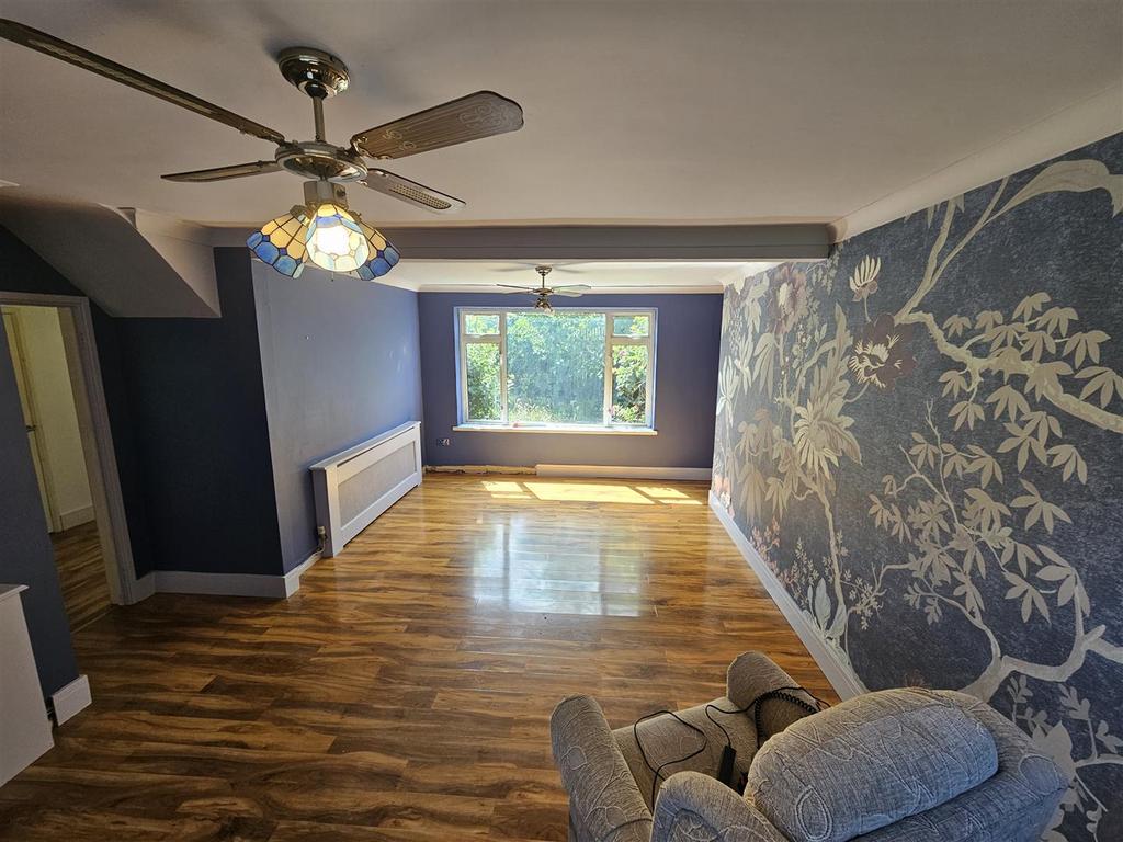 Lounge Dining Room