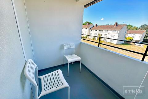 6 Holmsley Close, Southampton, SO18 5HD