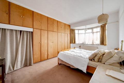 undefined, Bowes Road, Acton