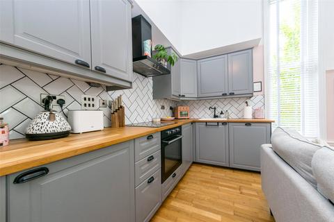 1 bedroom apartment for sale, Westroyd Hall, New Street, Farsley, Pudsey, West Yorkshire