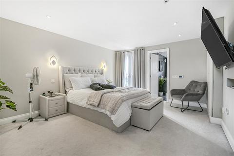 undefined, Blenheim Road, Sutton
