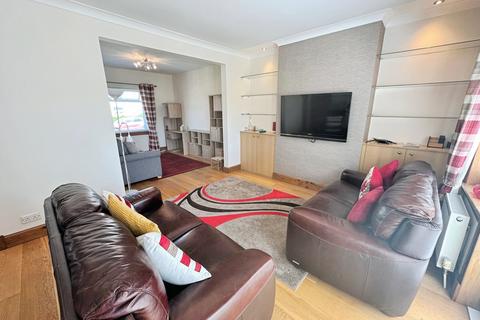 3 bedroom semi-detached house to rent, Ancrum Drive, Dundee, DD2
