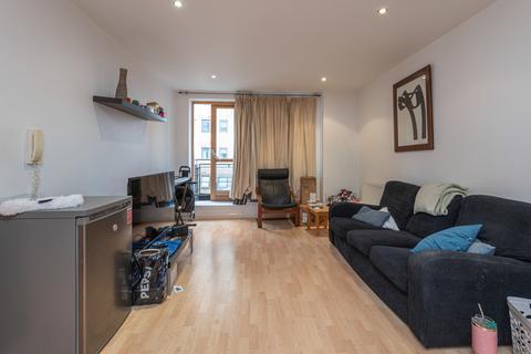 2 bedroom flat for sale, Bowman Lane, Hunslet LS10