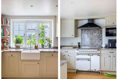 4 bedroom semi-detached house for sale, Outwood Lane, Bletchingley, RH1