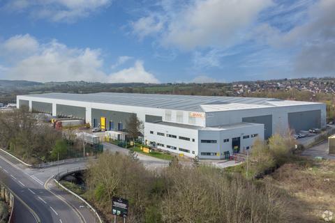 Distribution warehouse to rent, Enterprise Way Nottingham NG16 4HY