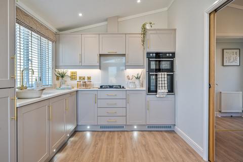 2 bedroom park home for sale, Herne Bay, Kent, CT6