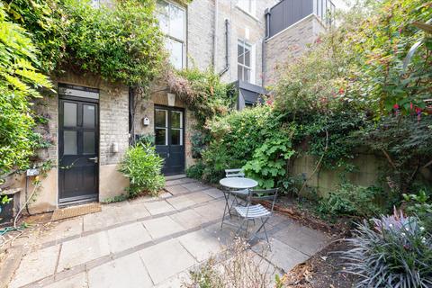 3 bedroom terraced house for sale, Wildwood Terrace, Hampstead, London, NW3