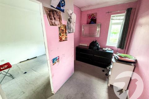 17 Witherston Way, London, SE9 3JJ