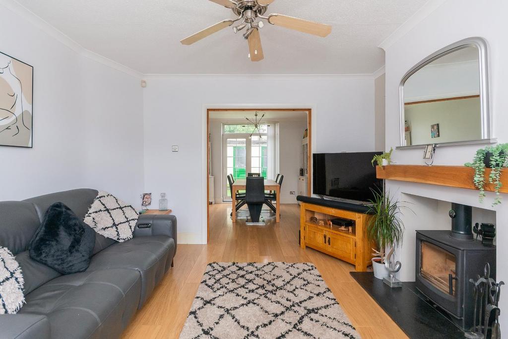 0 A2 AEE - Living Room C.jpg