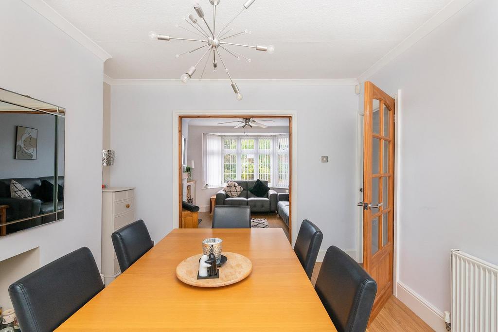 0 A2 AEE - Dining Room A.jpg