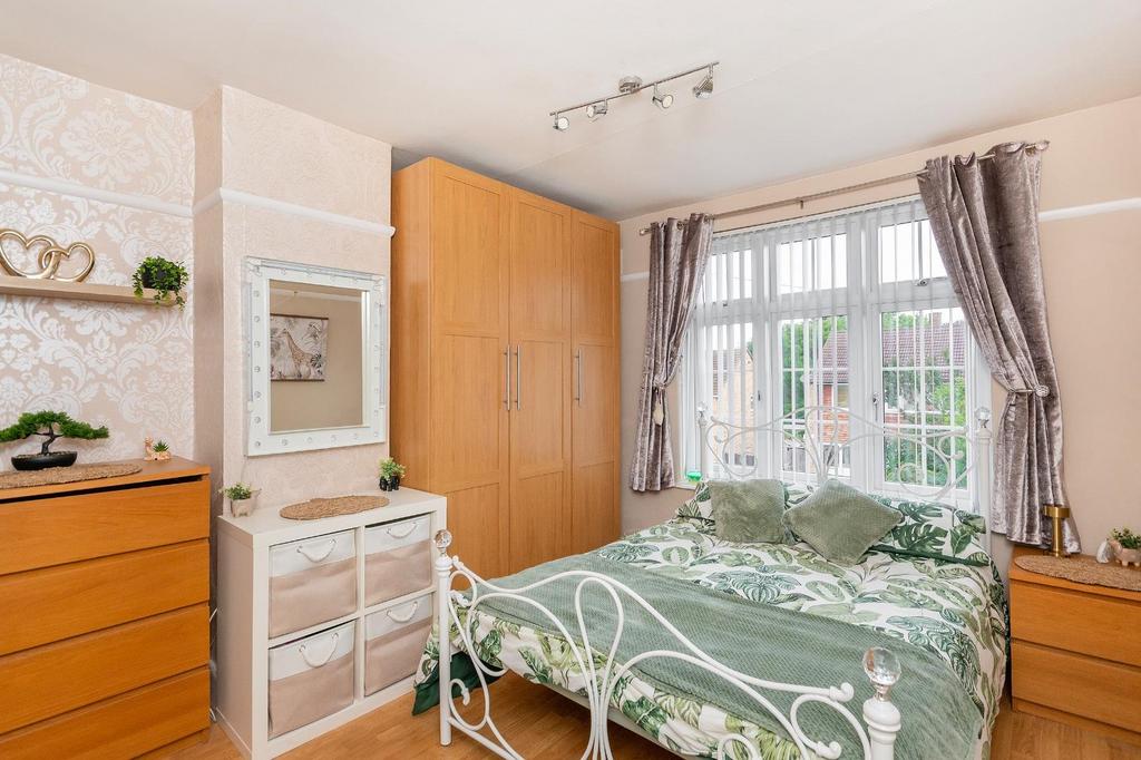 0 A2 AEE - Bedroom I.jpg
