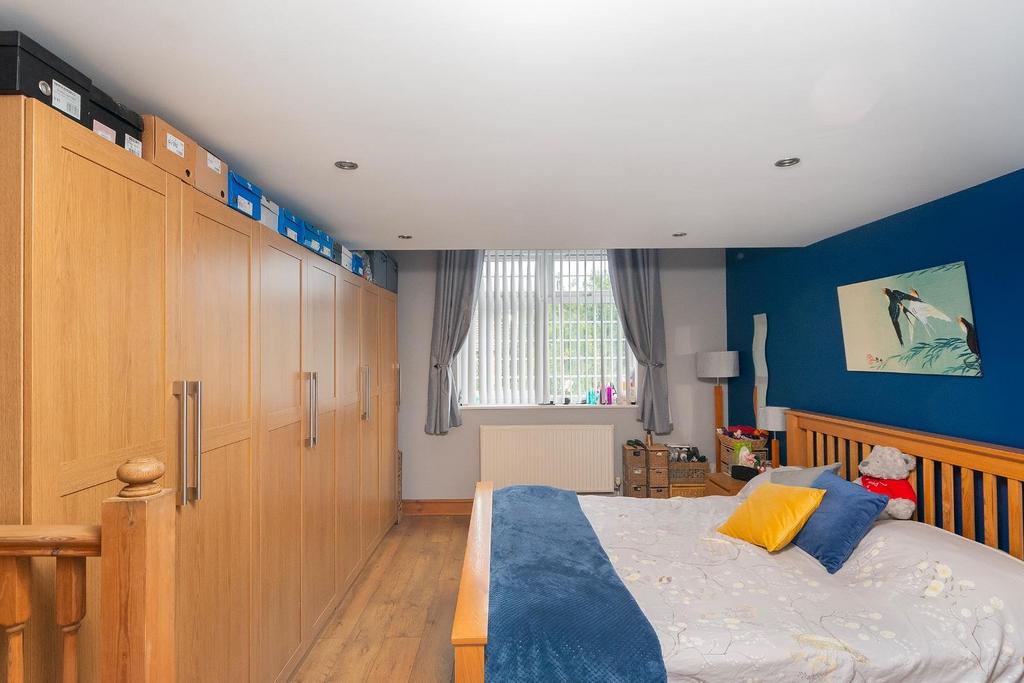0 A2 AEE - Bedroom C.jpg