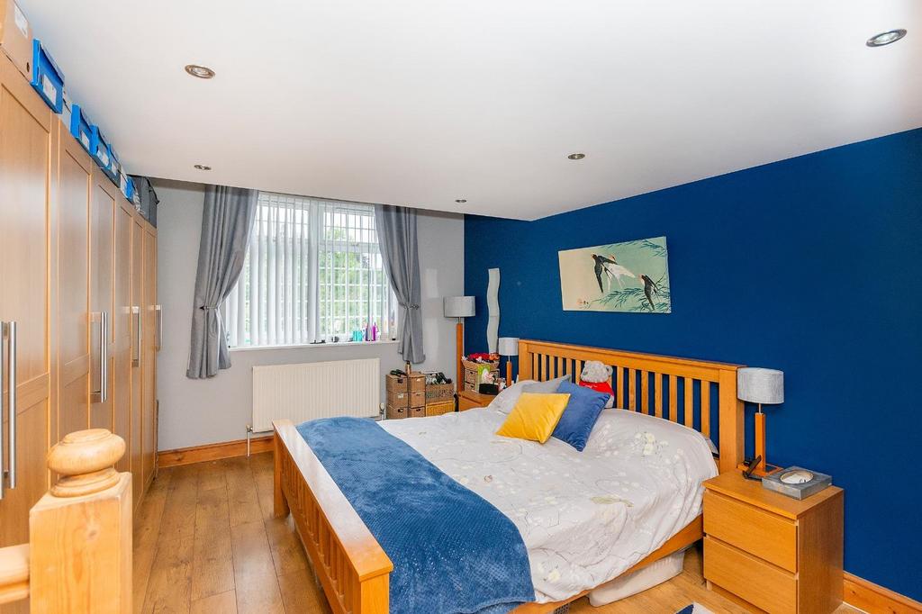 0 A2 AEE - Bedroom B.jpg