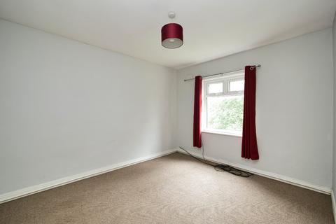 2 bedroom flat to rent, Leafield Grove, West Yorkshire BD2