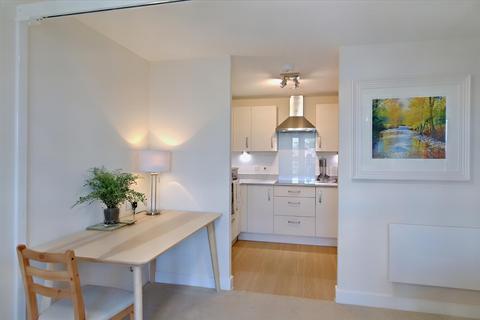 2 bedroom apartment for sale, Kingfisher Court, South Street, Taunton
