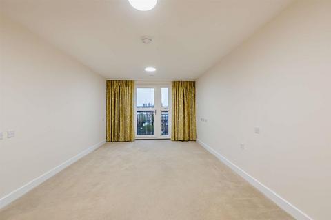 2 bedroom apartment for sale, Kingfisher Court, South Street, Taunton